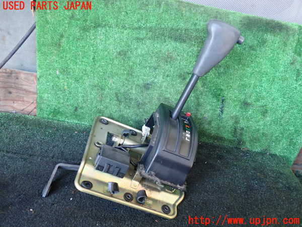 5UPJ-22767555]ランクルプラド(KZJ78W)ATシフトレバー 中古_m0001.jpg
