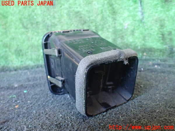 5UPJ-22767527]ランクルプラド(KZJ78W)エアコン吹き出し口2 (左) 中古_m0002.jpg