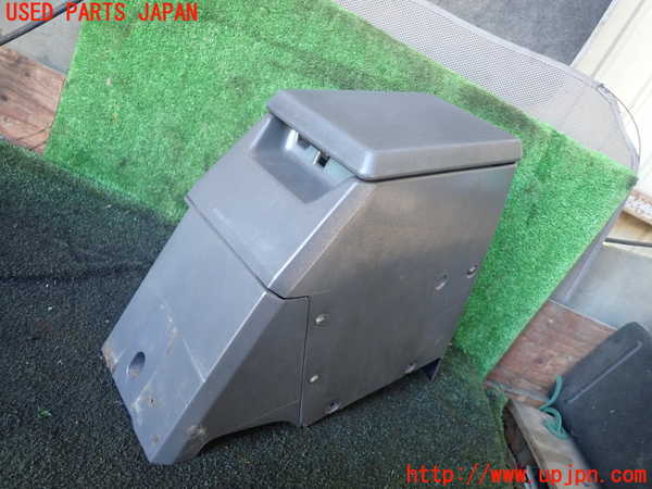 5UPJ-22767540]ランクルプラド(KZJ78W)センターコンソール 中古_m0001.jpg