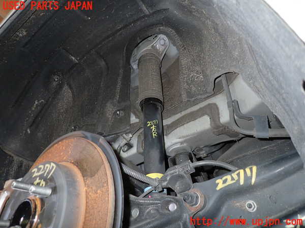 5UPJ-22775070]カローラ スポーツ ハイブリッド(ZWE219H)右リアショックアブソーバー 中古_m0001.jpg