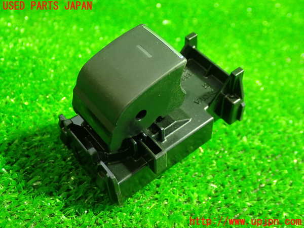 5UPJ-22776245]カローラ スポーツ ハイブリッド(ZWE219H)左前パワーウィンドウスイッチ 中古_m0001.jpg