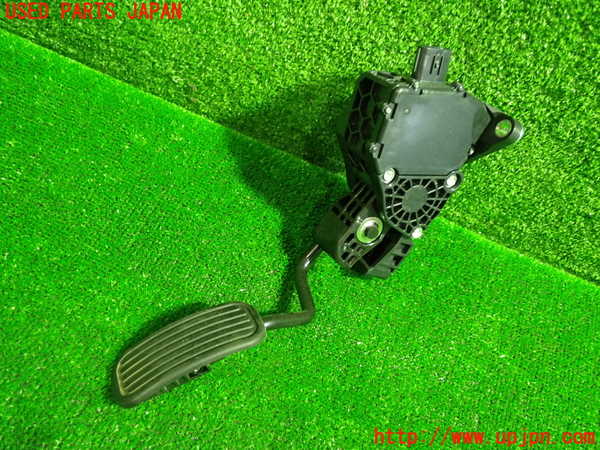 5UPJ-22776381]カローラ スポーツ ハイブリッド(ZWE219H)センサー1(アクセルペダル) 中古_m0001.jpg