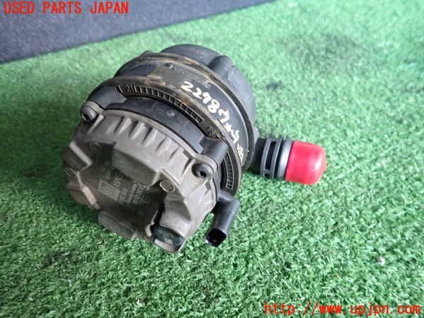 2UPJ-22782110]BMW 320i(5F20) (G20)ウォーターポンプ 中古_m0002.jpg