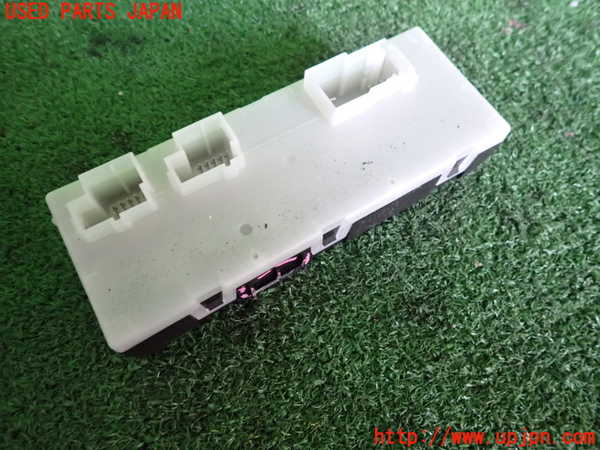 2UPJ-22786150]BMW 320i(5F20) (G20)コンピューター5 (6135-9491418-01) 中古_m0002.jpg