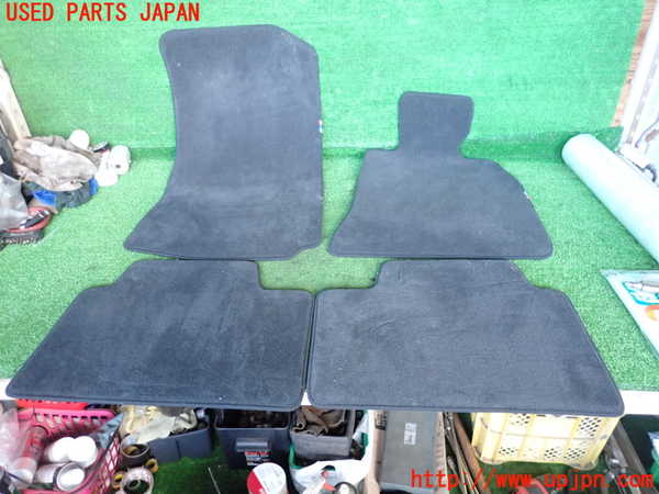 5UPJ-22787800]BMW 320i(5F20) (G20)フロアマット 中古_m0001.jpg