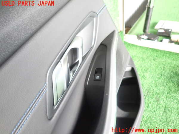 2UPJ-22781324]BMW 320i(5F20) (G20)左後ドア内張り 中古_m0002.jpg