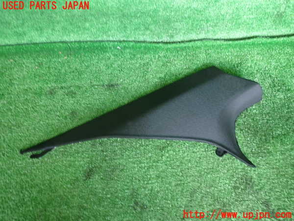 5UPJ-22787680]BMW 320i(5F20) (G20)左リアピラートリム 中古_m0001.jpg