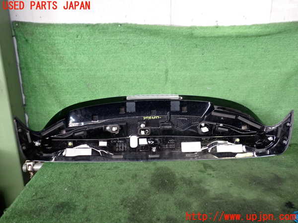 2UPJ-22791520]レクサス・RX450h(GYL16W)リアスポイラー 中古_m0002.jpg