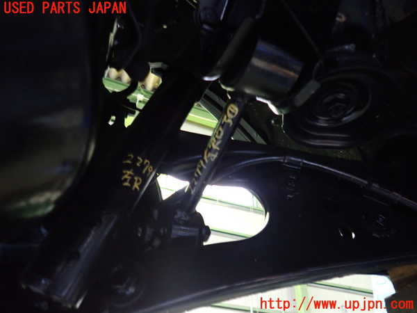 2UPJ-22795226]レクサス・RX450h(GYL16W)左リアロアアーム1 中古_m0001.jpg