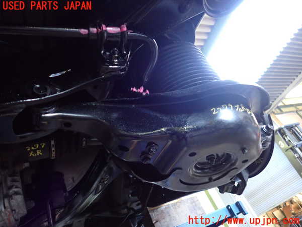 2UPJ-22795205]レクサス・RX450h(GYL16W)右リアロアアーム2 中古_m0001.jpg