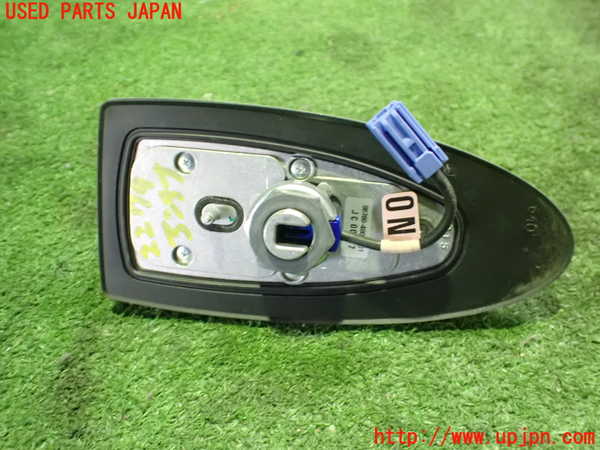 2UPJ-22796550]レクサス・RX450h(GYL16W)アンテナ 中古_m0003.jpg