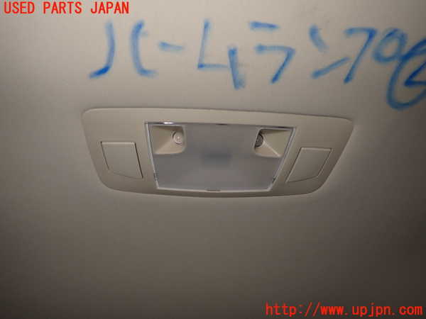 2UPJ-22796412]レクサス・RX450h(GYL16W)ルームランプ2 (真中 2列目) 中古_m0001.jpg