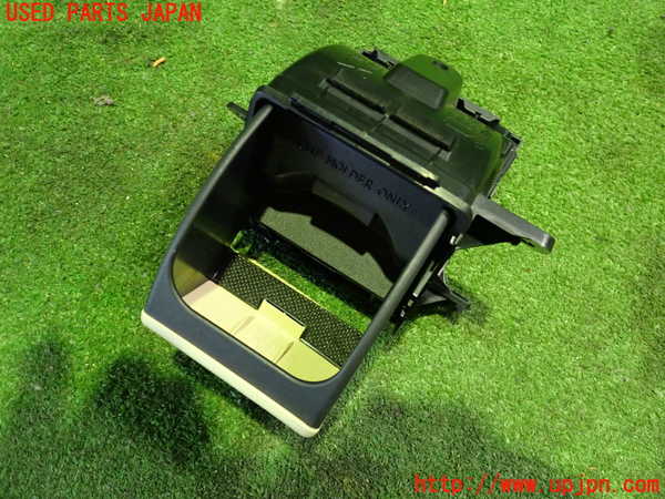 2UPJ-22797810]レクサス・RX450h(GYL16W)ドリンクホルダー 中古_m0002.jpg
