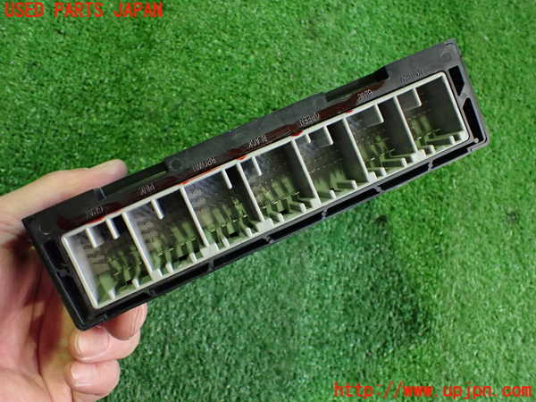 2UPJ-22806148]シボレー・カマロ(不明)コンピューター3 (13586583) 中古_m0003.jpg