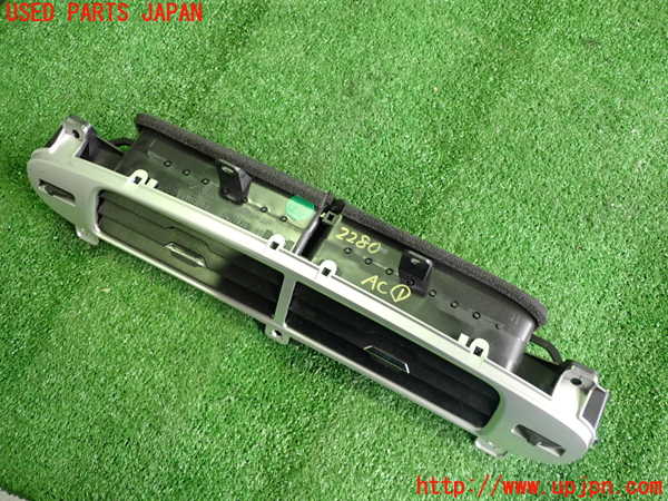 2UPJ-22807526]シボレー・カマロ(不明)エアコン吹き出し口1 真中 中古_m0002.jpg