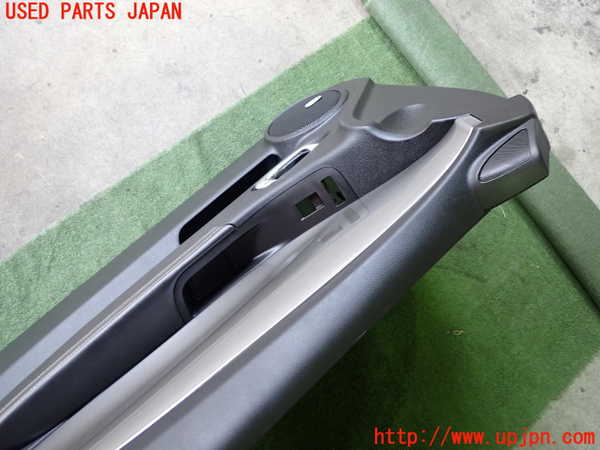 2UPJ-22801234]シボレー・カマロ(不明)右ドア内張り 中古_m0002.jpg