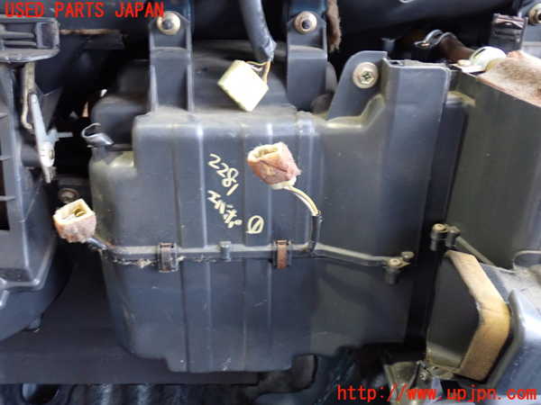 2UPJ-22816081]ランクルプラド(KZJ78W)エバポレーター1 中古_m0001.jpg