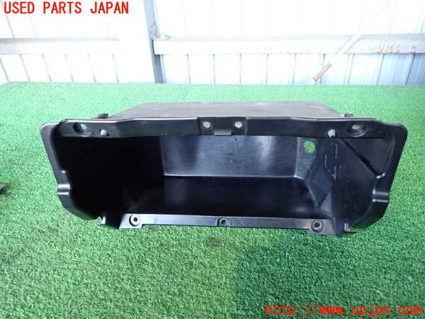 2UPJ-22817517]ランクルプラド(KZJ78W)グローブボックス2 中古_m0001.jpg
