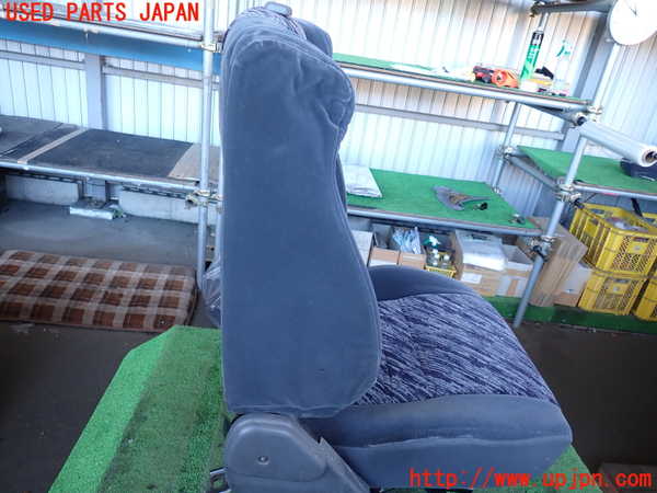 2UPJ-22817065]ランクルプラド(KZJ78W)助手席シート 中古_m0004.jpg
