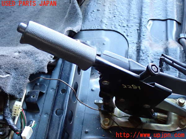 2UPJ-22817550]ランクルプラド(KZJ78W)サイドブレーキレバー 中古_m0001.jpg