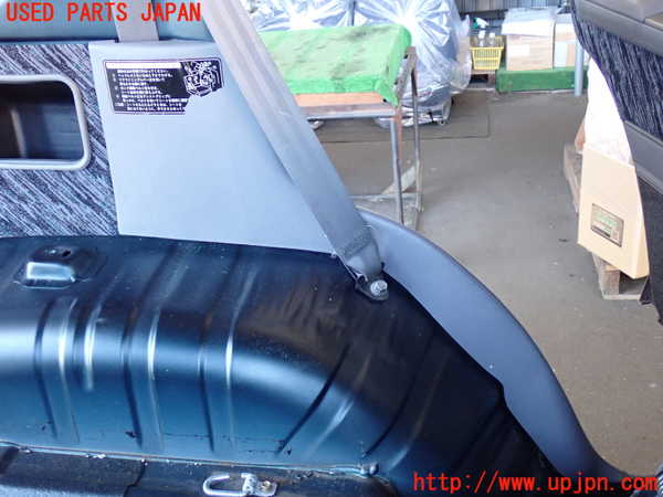 2UPJ-22817680]ランクルプラド(KZJ78W)左リアピラートリム 中古_m0002.jpg