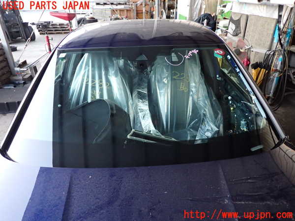 2UPJ-22821195]アウディ・A3 セダン(GYDLA)フロントガラス (43R-000492 M844) 中古_m0001.jpg