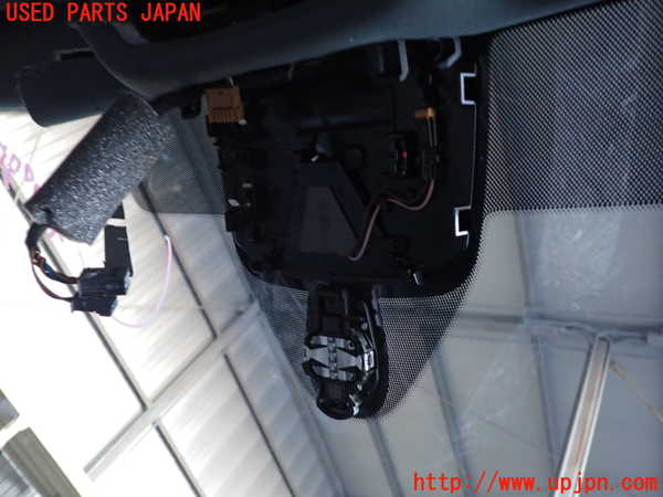 2UPJ-22821195]アウディ・A3 セダン(GYDLA)フロントガラス (43R-000492 M844) 中古_m0004.jpg