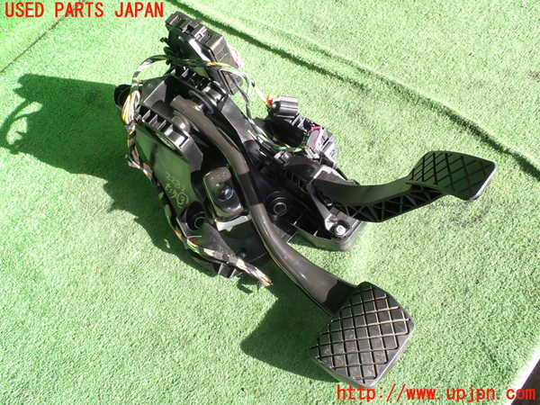 2UPJ-22826383]アウディ・A3 セダン(GYDLA)センサー3 中古_m0001.jpg