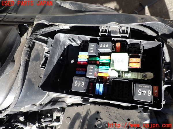 2UPJ-22826741]アウディ・A3 セダン(GYDLA)ヒューズボックス1 中古_m0003.jpg