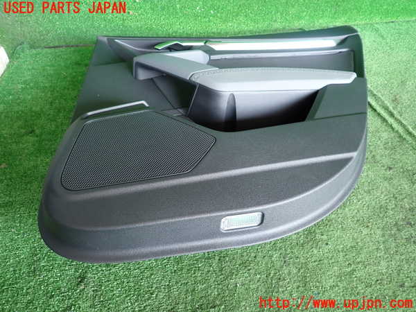 2UPJ-22821294]アウディ・A3 セダン(GYDLA)右後ドア内張り 中古_m0004.jpg