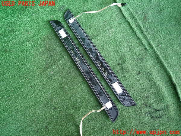 2UPJ-22827740]アウディ・A3 セダン(GYDLA)スカッフプレート 中古_m0002.jpg