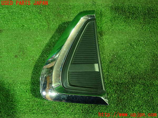 5UPJ-22841100]RVR(GA4W)右前コーナーパネル 中古_m0001.jpg