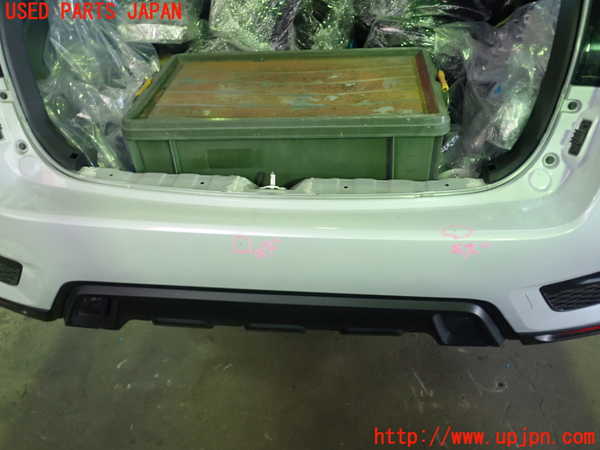 1UPJ-22841610]RVR(GA4W)リアバンパー 中古_m0003.jpg