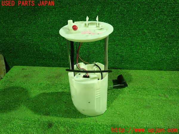 5UPJ-22842510]RVR(GA4W)燃料ポンプ 中古_m0001.jpg