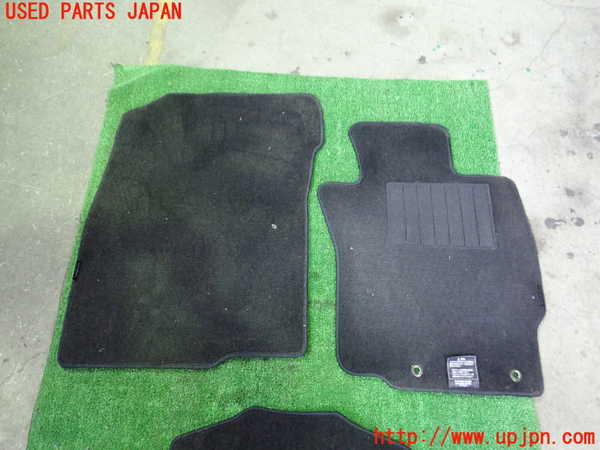 1UPJ-22847800]RVR(GA4W)フロアマット 中古_m0002.jpg