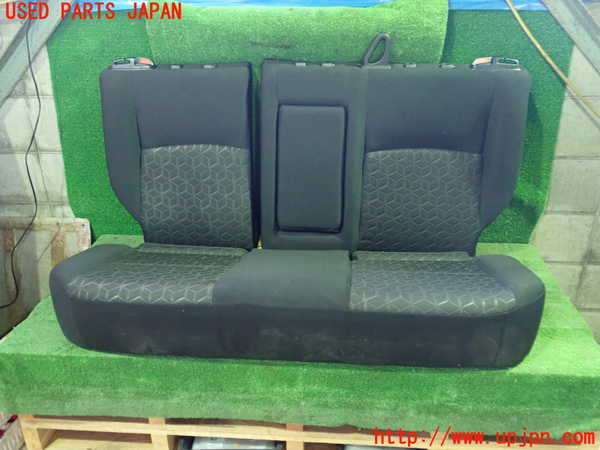 5UPJ-22847385]RVR(GA4W)リアシート 中古_m0001.jpg