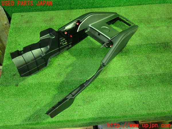 1UPJ-22847549]RVR(GA4W)コンソール 中古_m0001.jpg