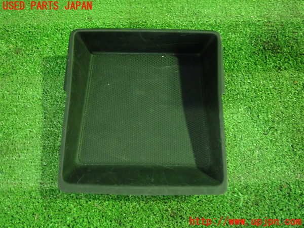 5UPJ-22847841]RVR(GA4W)小物入れ1 中古_m0001.jpg