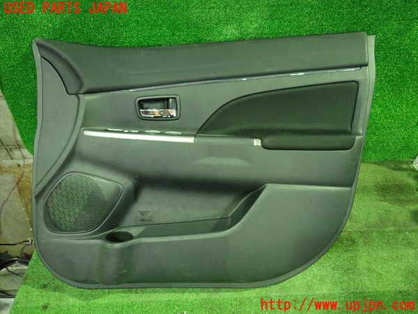 5UPJ-22841234]RVR(GA4W)右前ドア内張り 中古_m0001.jpg