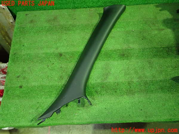 1UPJ-22847655]RVR(GA4W)右フロントピラートリム 中古_m0001.jpg