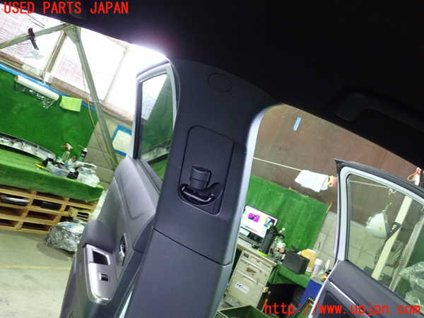 5UPJ-22847670]RVR(GA4W)左センターピラートリム 中古_m0002.jpg