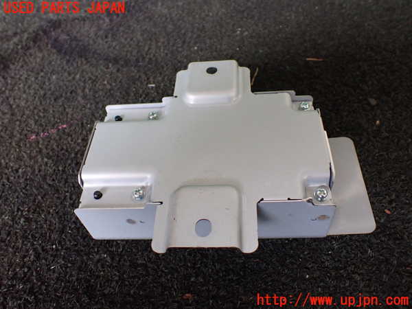 5UPJ-22856153]セレナ(C28)コンピューター8 (285F4 7DA1A) 中古_m0003.jpg