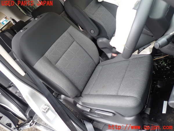 5UPJ-22857035]セレナ(C28)運転席シート 中古_m0001.jpg