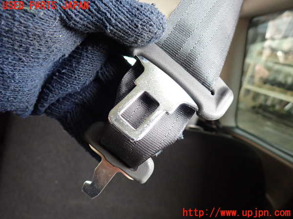 5UPJ-22857215]セレナ(C28)3列目シートベルト 中古_m0002.jpg