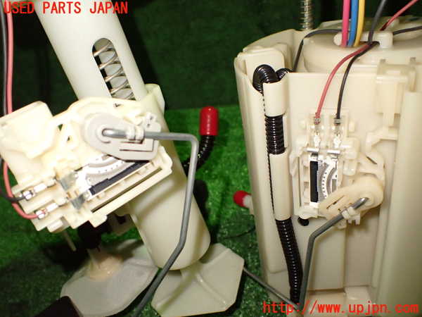 1UPJ-22862510]レヴォーグ(VN5)燃料ポンプ 中古_m0005.jpg