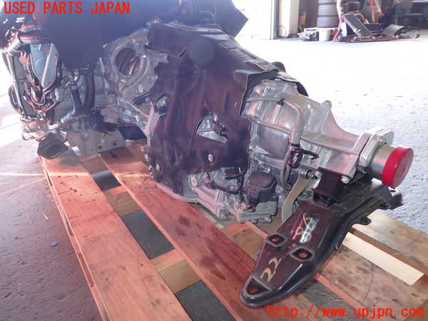 1UPJ-22863010]レヴォーグ(VN5)ミッション AT CB18 4WD 中古_m0001.jpg