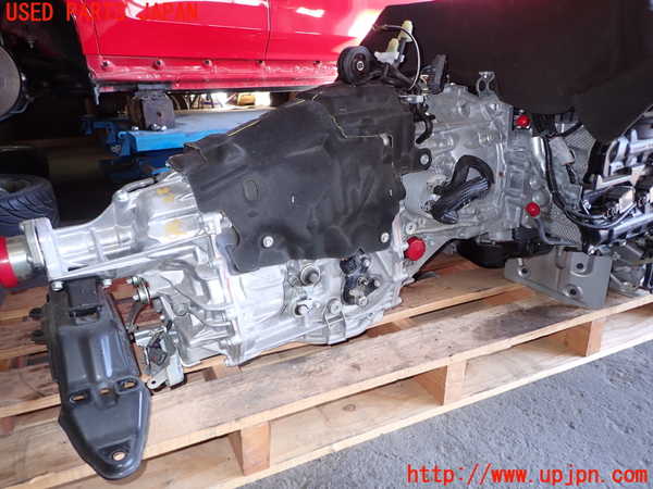 1UPJ-22863010]レヴォーグ(VN5)ミッション AT CB18 4WD 中古_m0002.jpg