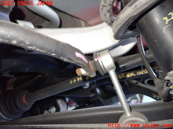 1UPJ-22865445]レヴォーグ(VN5)リアスタビライザー 中古_m0002.jpg