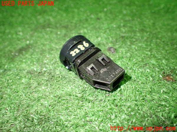 1UPJ-22866311]レヴォーグ(VN5)スイッチ6 (トリップリセット) 中古_m0003.jpg