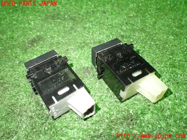 1UPJ-22866312]レヴォーグ(VN5)スイッチ7 (パワーリヤゲートインナー・ロック) 中古_m0003.jpg